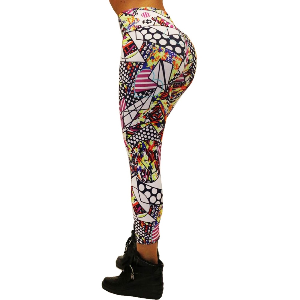 Lino Fitness | Romero Britto Printed Capri Womens